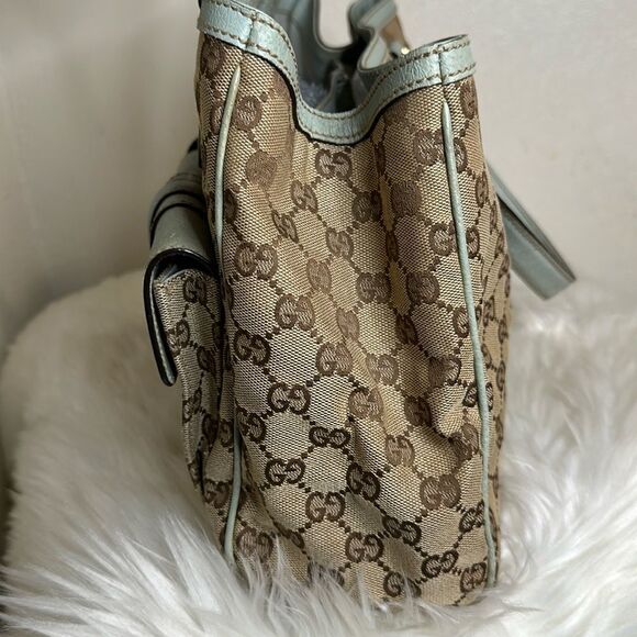 💯Authentic Gucci Tote Handbag 🍀 - Picture 12 of 17